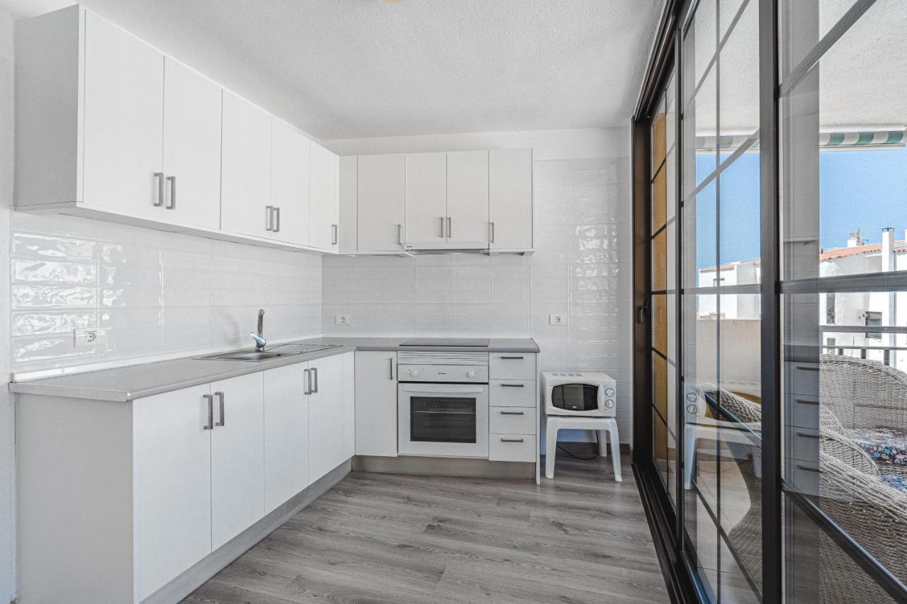 Family Apartment With 3 Bedrooms And Balcony Near Los Gigantes And Ocean Puerto de Santiago  Esterno foto