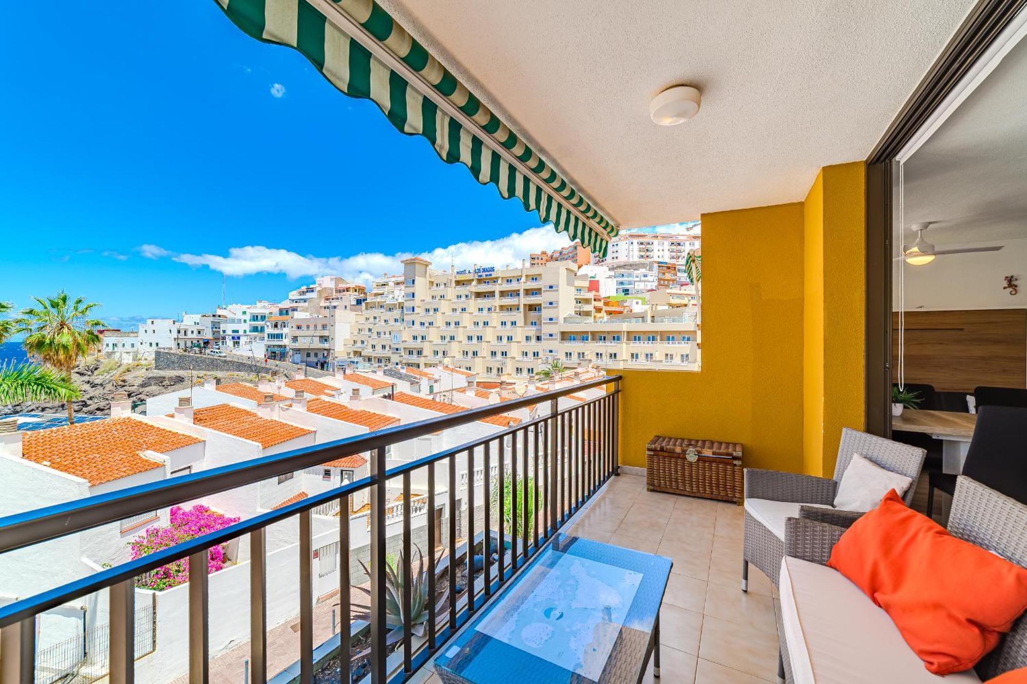Family Apartment With 3 Bedrooms And Balcony Near Los Gigantes And Ocean Puerto de Santiago  Esterno foto